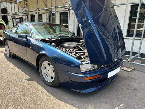 1990 Blue Aston Martin Virage